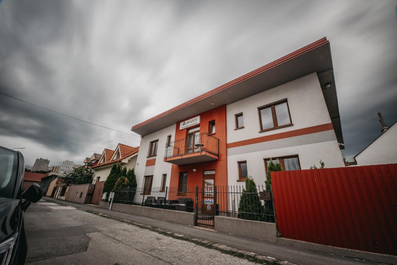 City Penzion Hotel Košice Eksteriør billede